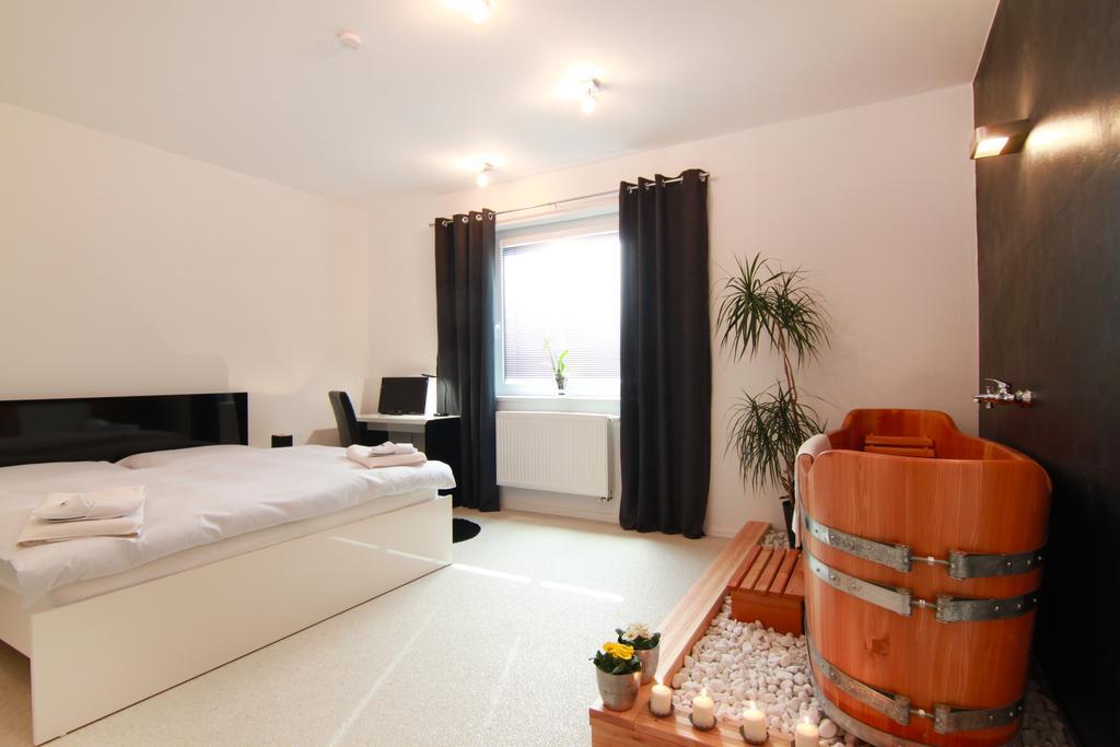 Hotel JBI Wellness Kolín Zimmer foto